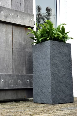 Plantenbak Arizona Cubihi - L28 X B28 X H60cm - Donkergrijs -Buitentuinonderhouds Winkel arizona cubihi graphite w28h60 plantenbak 6 4
