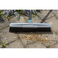 Natureline Straatbezem - Gardena -Buitentuinonderhouds Winkel natureline straatbezem gardena 3 6