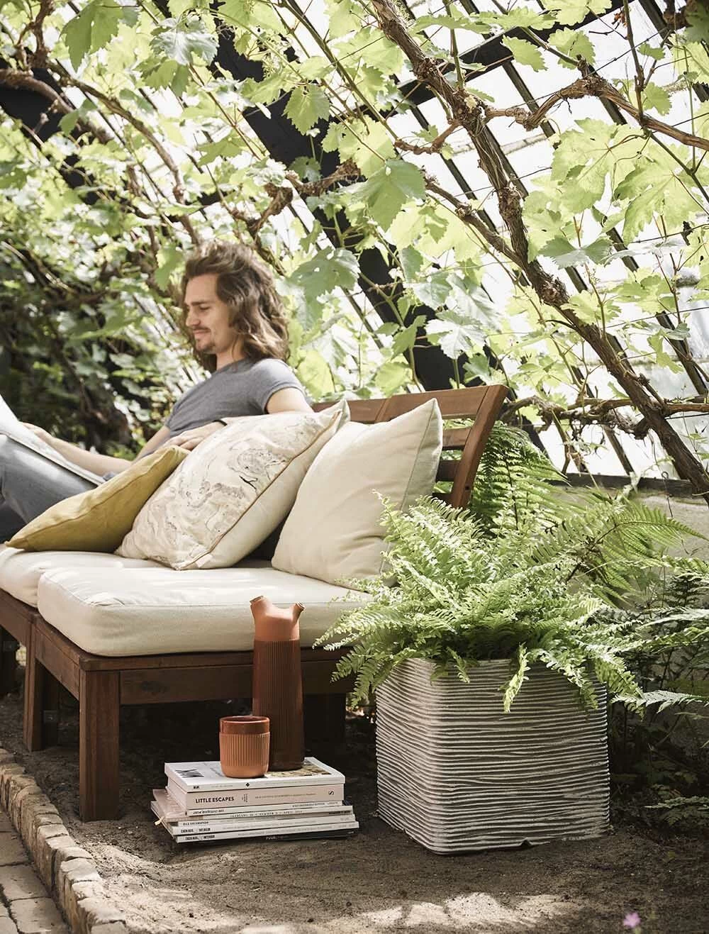 Capi Plantenbak Vierkant Nature Rib NL - L40 X B40 X H40cm - Ivoor 4 Capi Plantenbak Vierkant Nature Rib NL - L40 X B40 X H40cm - Ivoor - Afbeelding 2